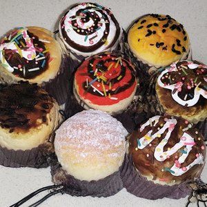 Mini Cupcake dessert squishy toy cell phone strap